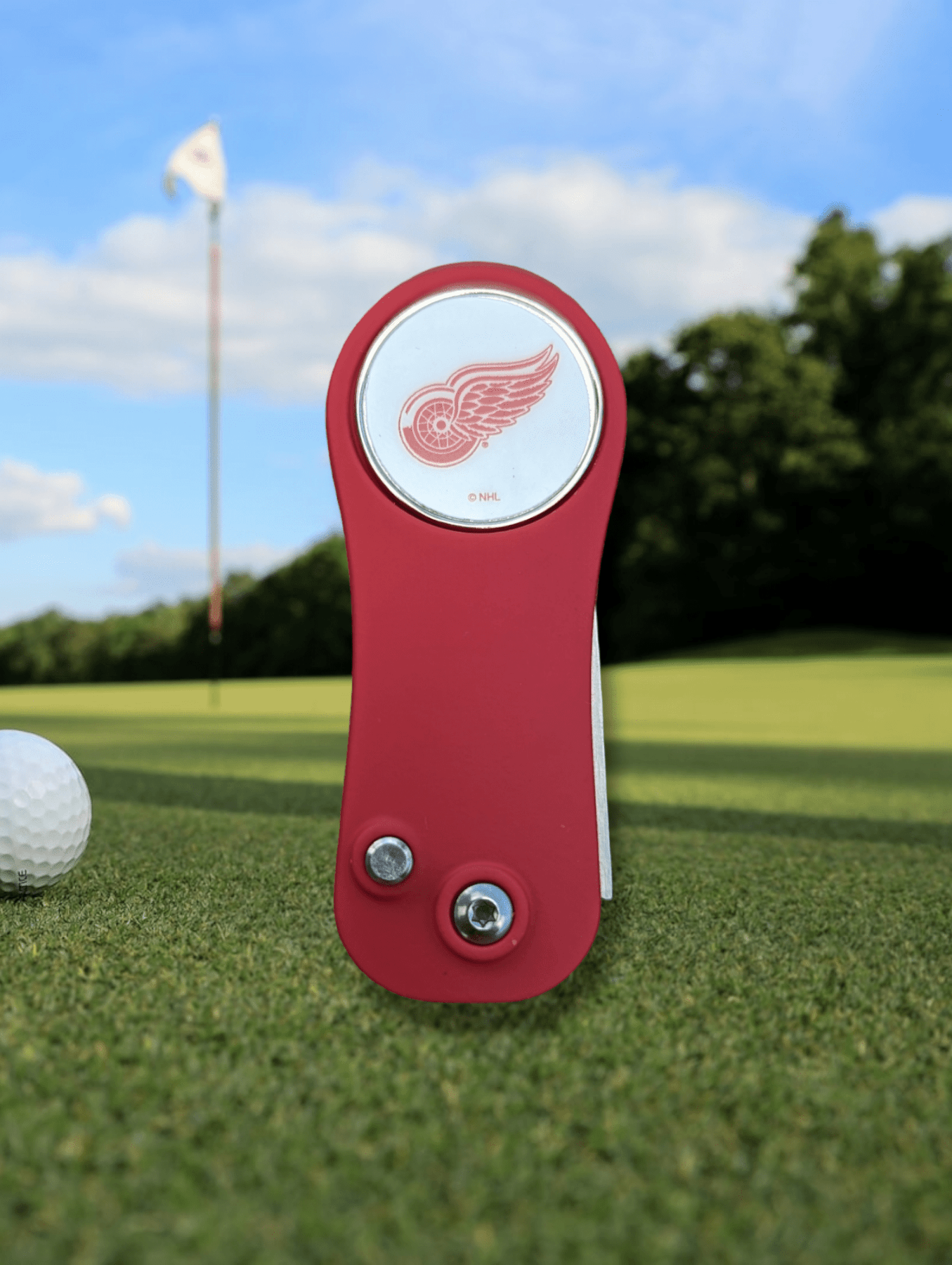 Detroit Red Wings Ball Mark Repair Tool Golf Gear - Available at Carrot Stick Sports
